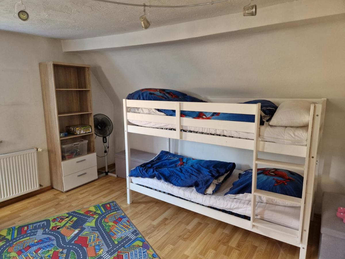 Ferienwohnung Blumenshein Bei Speyer Karlsruhe Familienfreundlich 5 Pers Zeiskam Exteriör bild