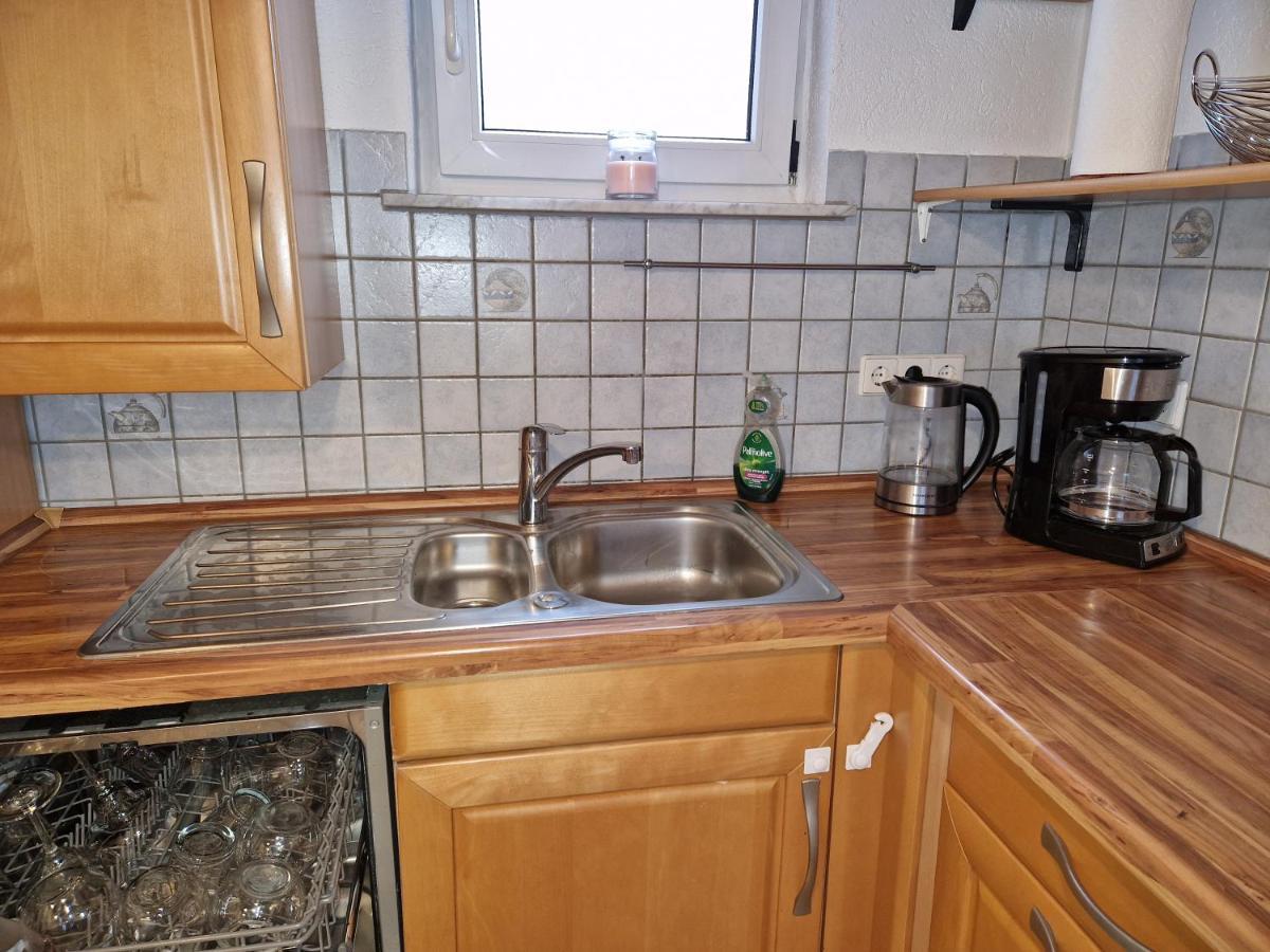 Ferienwohnung Blumenshein Bei Speyer Karlsruhe Familienfreundlich 5 Pers Zeiskam Exteriör bild