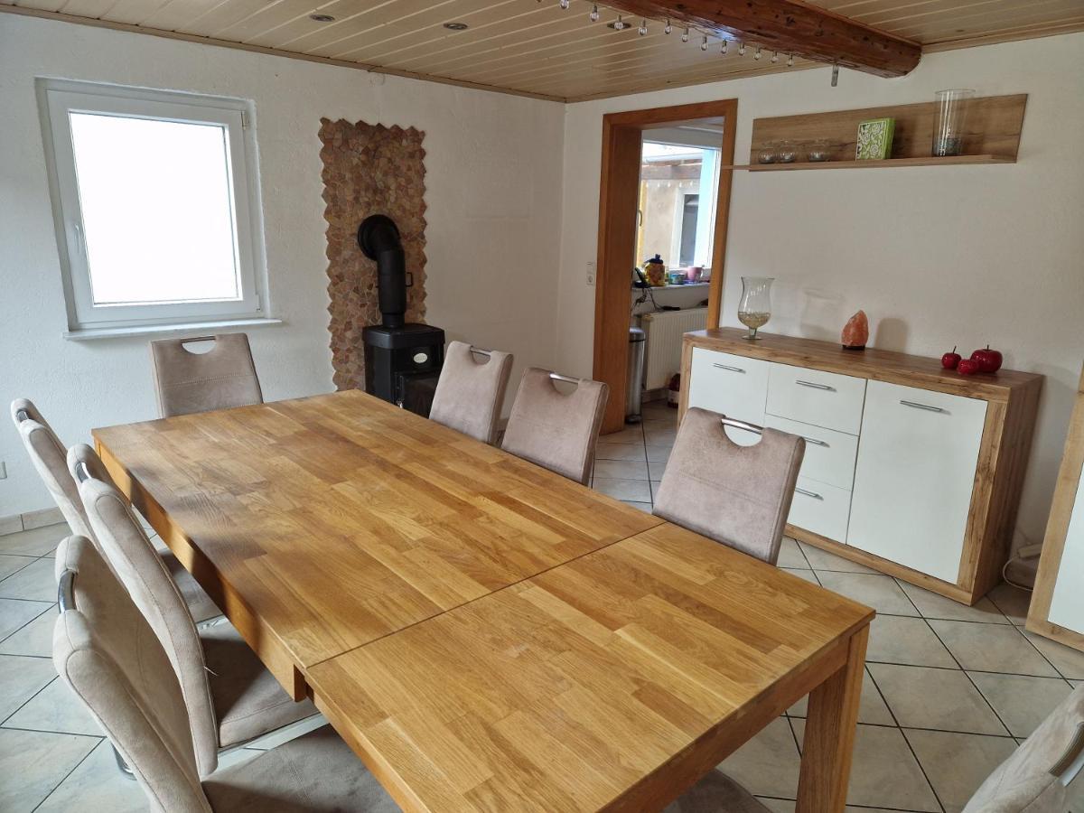 Ferienwohnung Blumenshein Bei Speyer Karlsruhe Familienfreundlich 5 Pers Zeiskam Exteriör bild